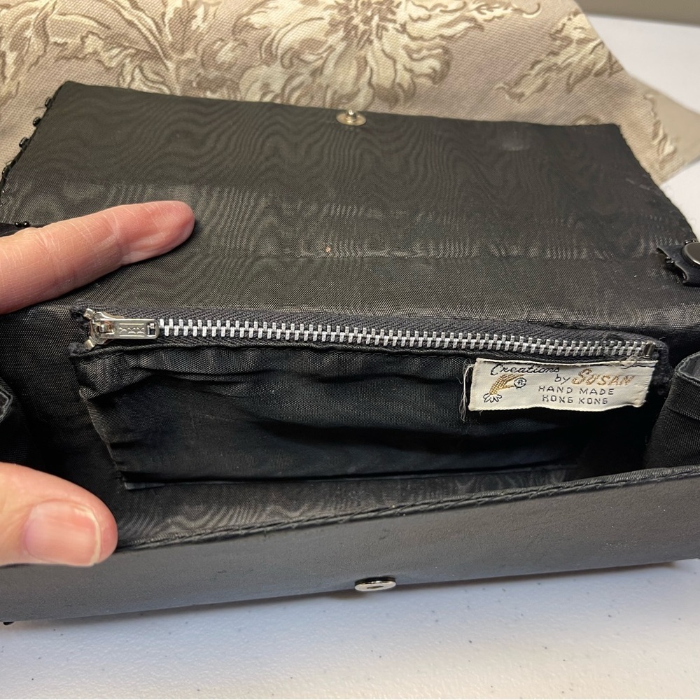 Elegant Black Beaded Clutch - Picture 5 of 8